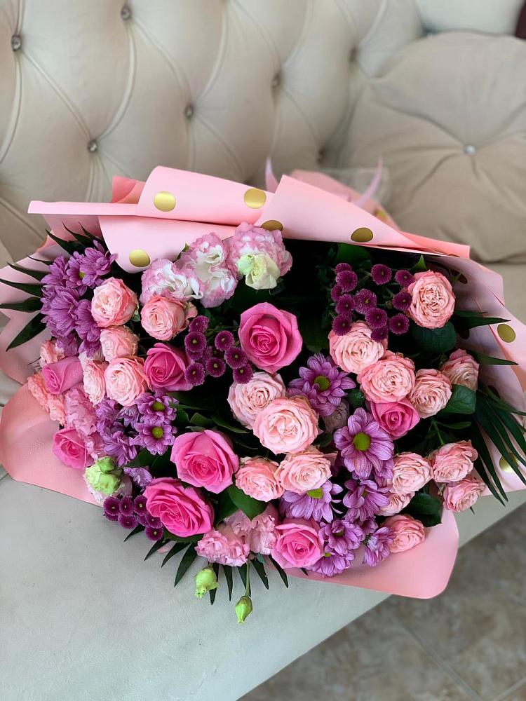 Букет цветов из: Хризантемы, Розы и Лизиантусы в Угре