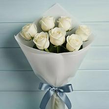 Букет 7 Белых роз Эдлесс Лав в Угре