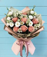 Букет цветов из:  Розы, Альстромерии и Лизиантусы в Угре