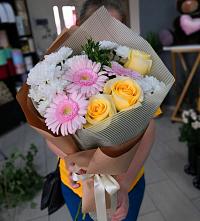 Букет цветов из:  Герберы, Розы и Хризантемы в Угре