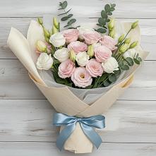 Букет цветов из:  Лизиантусы в Угре