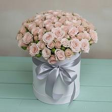 Цветочная композиция из Розы в шляпной коробке в Угре