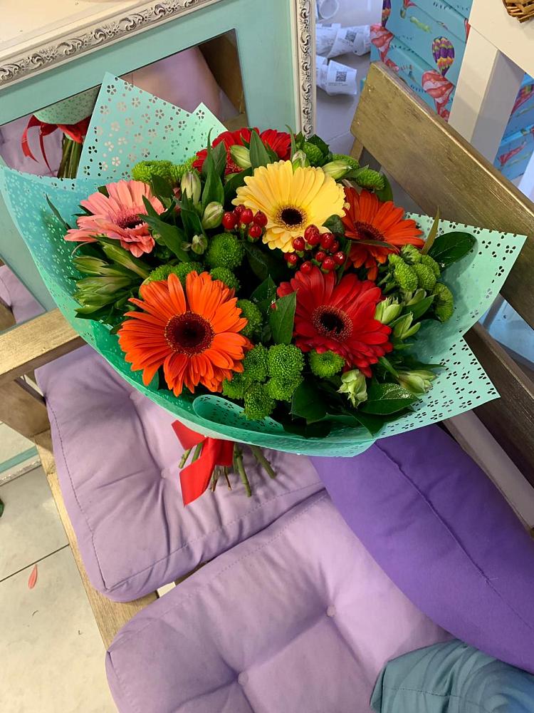 Букет цветов из: Герберы, Хризантемы и Альстромерии в Угре