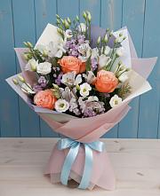 Букет цветов из:  Лизиантусы, Розы, Альстромерии и Гипсофила #REPLACE_PRED# Угре