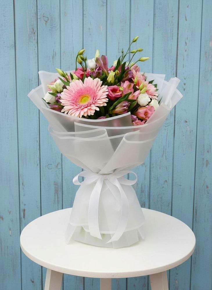 Букет цветов из: Герберы, Альстромерии и Лизиантусы в Угре