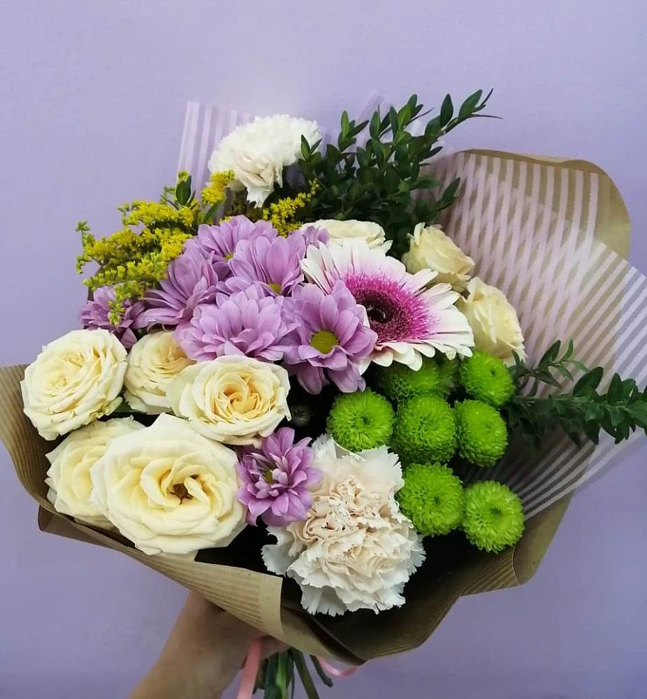 Букет цветов из: Хризантемы, Розы, Гвоздики и Герберы в Угре