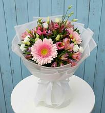 Букет цветов из:  Герберы, Альстромерии и Лизиантусы в Угре