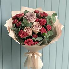 Букет цветов из:  Гвоздики и Розы в Угре