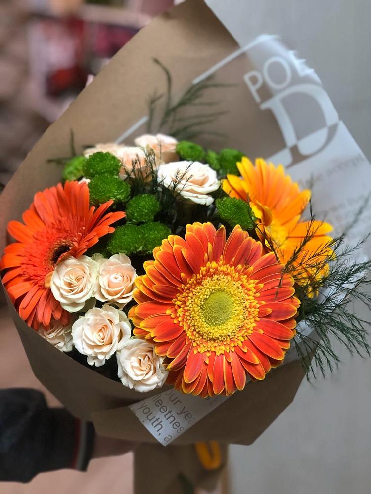 Букет цветов из: Герберы, Хризантемы и Розы в Угре