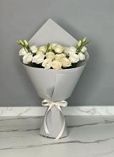 Букет цветов из:  Розы и Лизиантусы в Угре